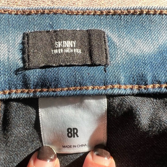 Express Super High Rise Front Seam Skinny Jeans, Size 8 - Picture 4 of 10